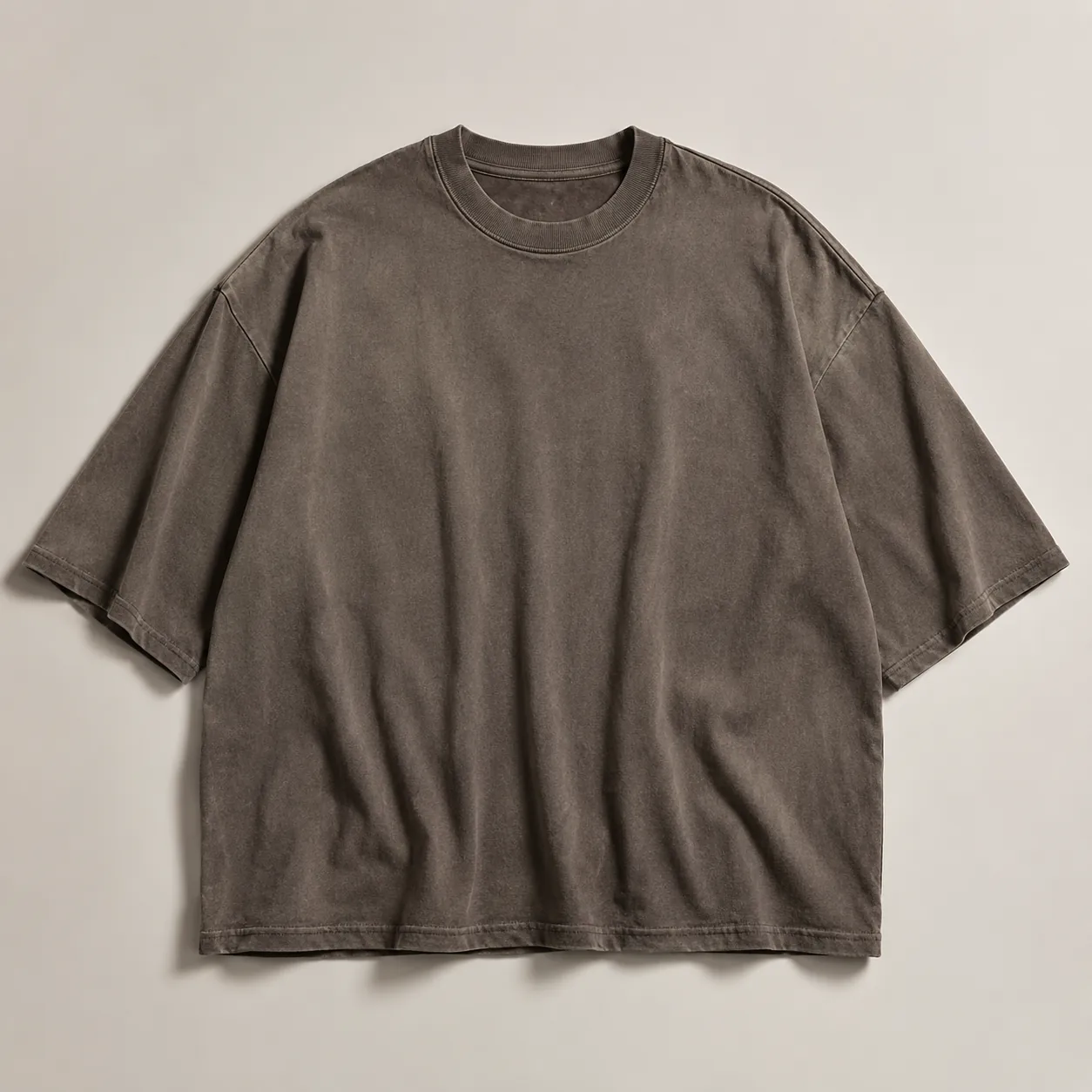 Mineral wash oversized T-shirt texture